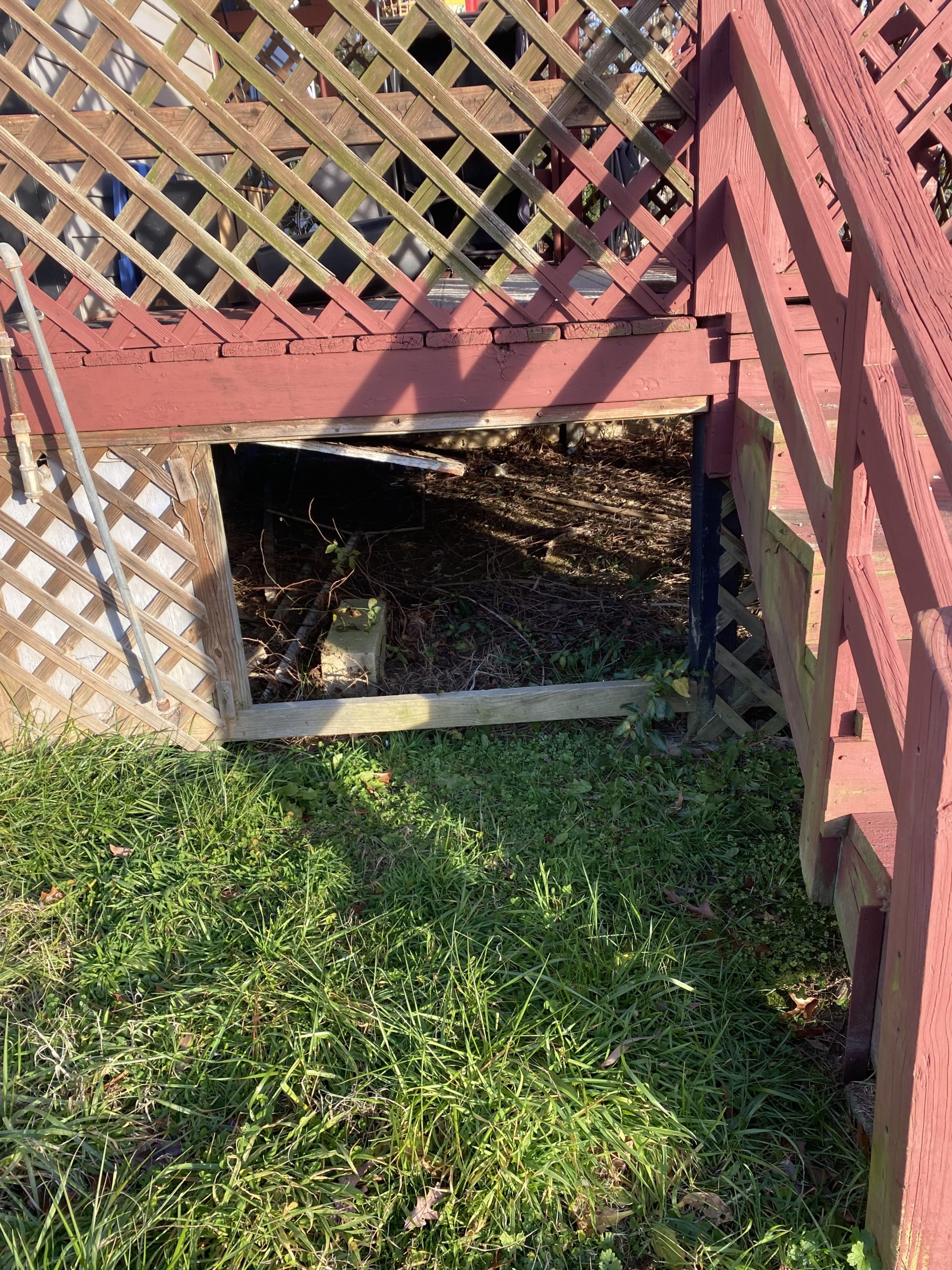 Lattice fence repair